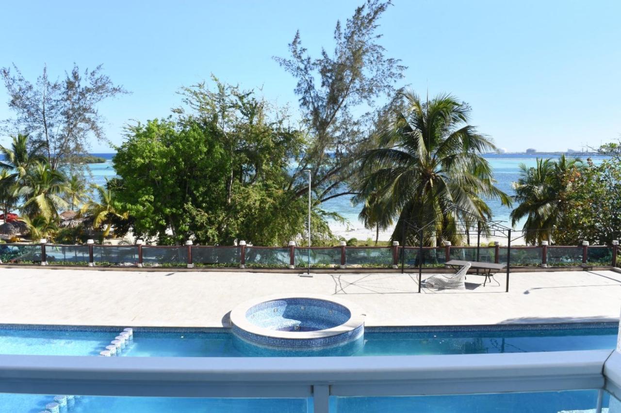 Dream Village Boca Chica Frente A La Playa Exterior foto